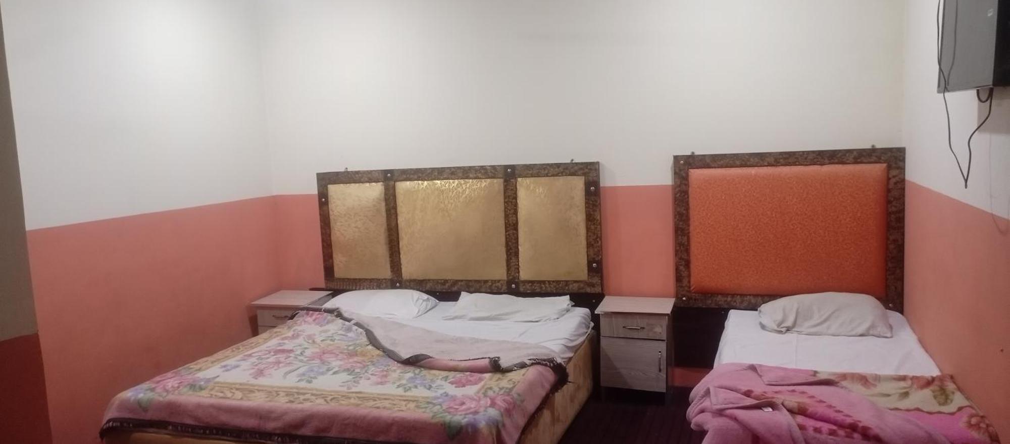 New Pak Royal Hotel لاهور المظهر الخارجي الصورة